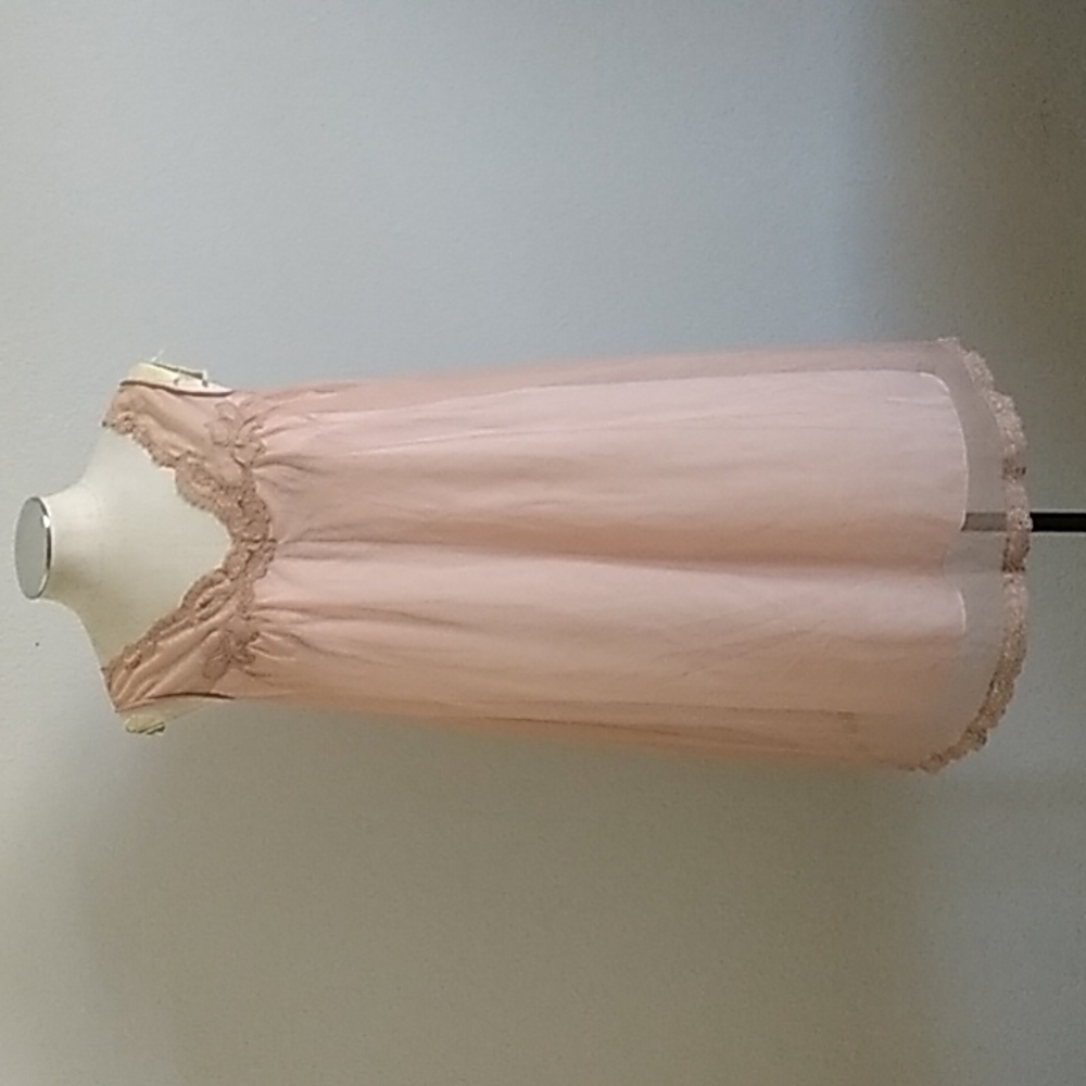 Vtg 60s Kayser slip.szM.Pin ups